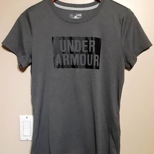 UA women's loose heatgear shirt